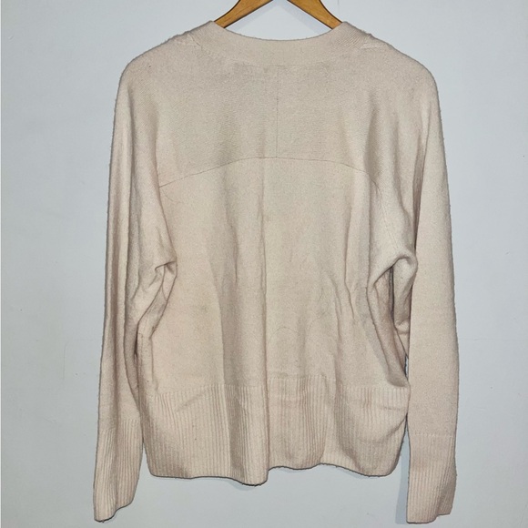 VINCE Wool Cashmere Cardigan Sweater Sz M - Picture 2 of 9